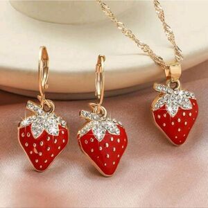 Strawberry Diamond Necklace & Earring Set
